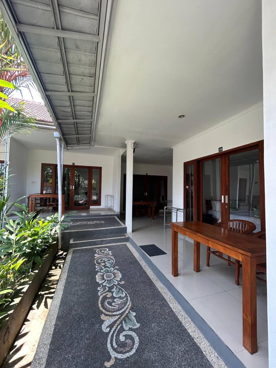 Apartment Pererenan Nengah *