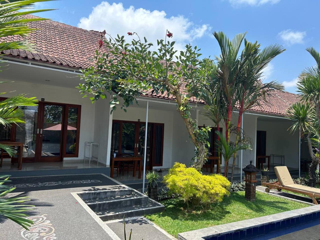 Pererenan Nengah Apartment *